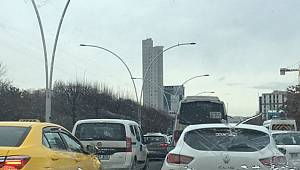 En çok beyaz renkli otomobil biniyoruz