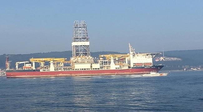İkinci sondaj gemisi boğazlardan geçiyor