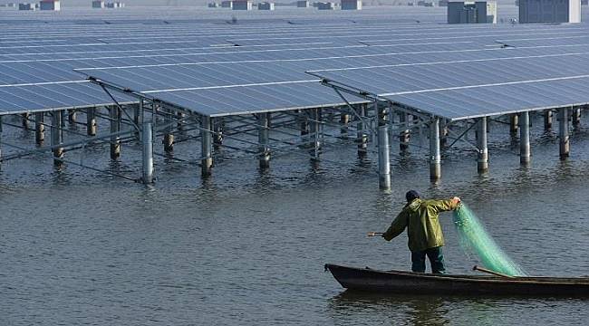 Nüfus yoğunluğu nedeniyle su üstünde yapılıyor
