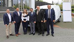 DemirDöküm hediye aracını teslim etti