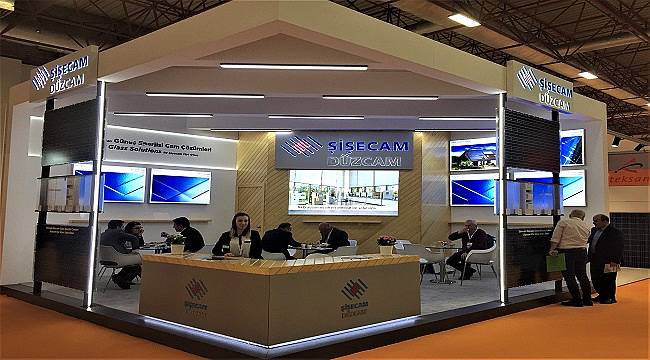 Güneş panellerini sergiledi!