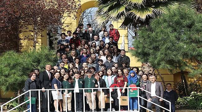 Liseli gençler geleceği tasarlıyor