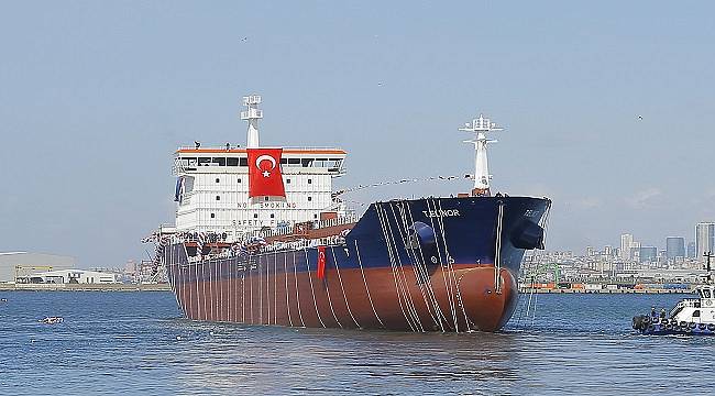 Tanker denize indirildi