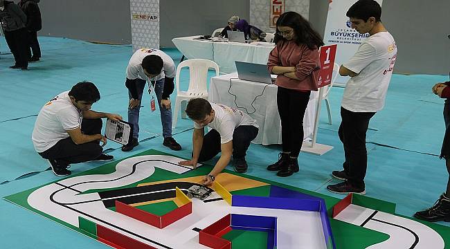 Türkiye&#039;nin Özel Yetenekli Çocukları, T3 Vakfı&#039;nda geleceğe hazırlanıyor