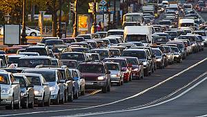 Bayram trafiğinde kazalara dikkat!