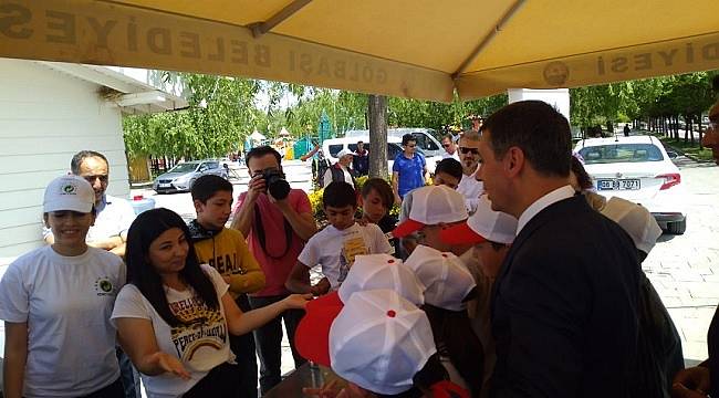 ÇEVKO: Başkan &#039;Kağıt Atölyesi etkinliğini&#039; çocuklarla birlikte yaptı