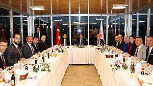 Enerji Bakanı Dönmez: TBMM Enerji Komisyonu'na iftar verdi