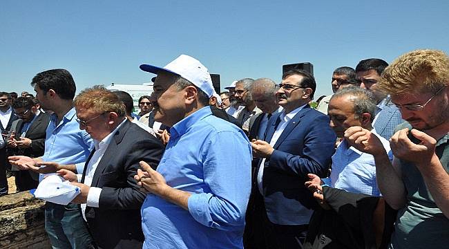 Enerji Bakanı Dönmez Cenazeye katıldı!