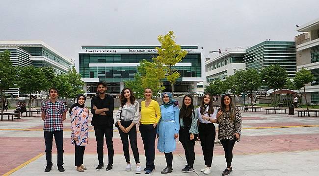 &#039;Genç Fikrin Enerjiye Dönüşsün’ yarışmasında dereceye giren öğrencilerini tebrik etti