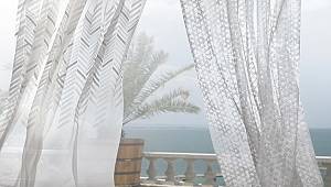 Pet şişeden perde üretti