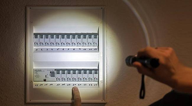 UNUTMAYIN: Elektrik sigortasını kaldırmadan önce
