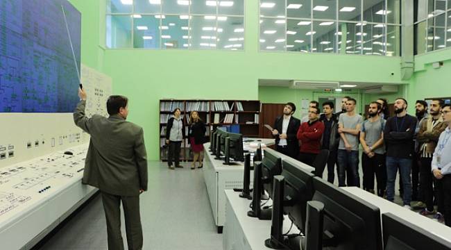 TÜRK ÖĞRENCİLER: Leningrad Nükleer’de uygulamalı eğitimi tamamladılar