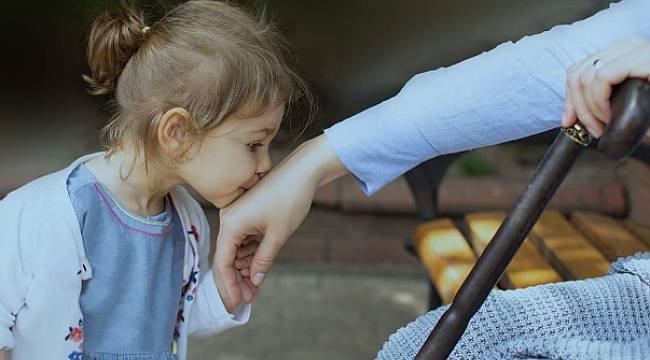 Enerji Bakanı Dönmez: Kardeşlik ve huzurun hâkim olduğu bir bayram yaşamamız dileğiyle