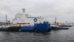 İlk Yüzer Nükleer Güç Ünitesi Akademik Lomonosov: Murmansk’tan Pevek’e Doğru Yola Çıktı