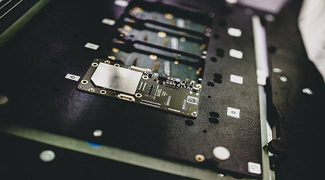 Radyo teknolojisiyle makina kontrolü