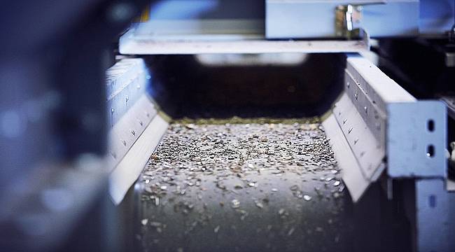 Mümkün olmayan küçüklükteki metal parçaları ayıklayabiliyor