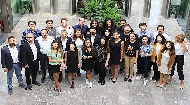 Parlak Bi’Fikir yarışmasında 5 proje kazandı. ZORLU HOLDİNG DÜZENLEMİŞTİ