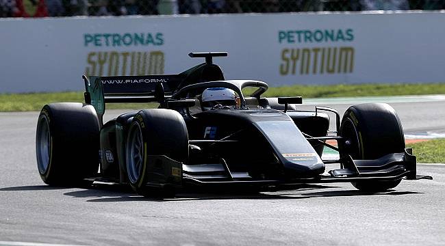 Pirelli &#039;Formula 1 ve Formula 2&#039; için üretti!