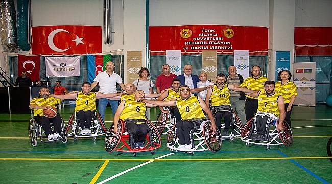 TANAP ailesi dostluk maçında buluştu