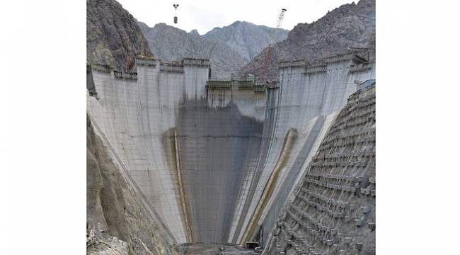Yusufeli Barajında gövde yüksekliği 136 metreye yükseldi!