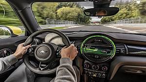 MINI Electric fren pedalına basmadan turu tamamladı