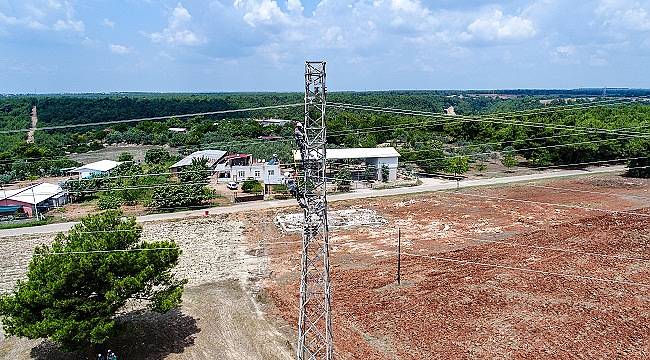 AYEDAŞ okul yolunda 12.654 aydınlatma direğini güvenlik kontrolünden geçirdi