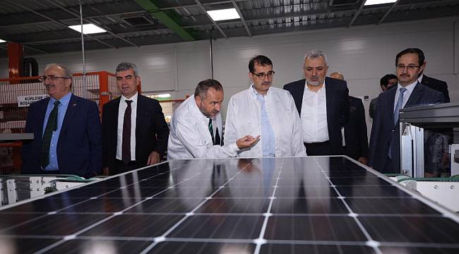 Enerji Bakanı Dönmez: Elektriğimizin yüzde 64&#039;ü yerli kaynaklardan üretiliyor