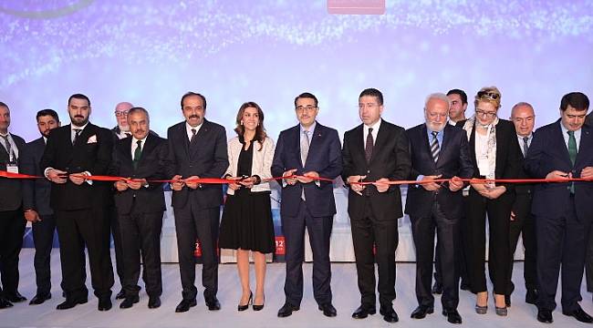 Enerji Bakanı Dönmez: Sektörümüzle buluştuk