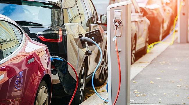 Türkiye&#039;de sürücülerin ilk tercihi elektrikli otomobil!