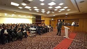 Facebook: Ankara'da kamu kurumlarına eğitim verdi