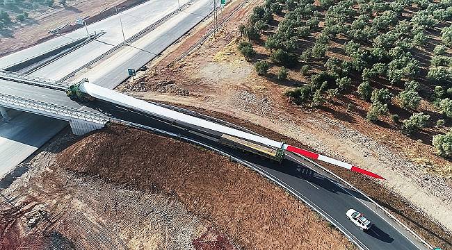 Kanatları böyle taşınıp Rüzgar Enerjisi santralleri inşa ediliyor!