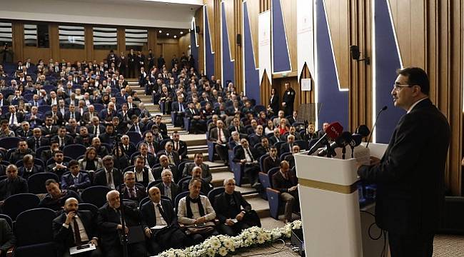 Enerji Bakanı Dönmez: Türkiye&#039;nin enerji zengini bir ülke değil - Verimlilik hayati önem taşıyor