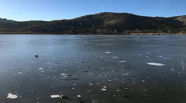 ODTÜ Eymir Gölü dondu (FOTO HABER)
