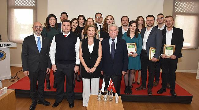 Üniversite mezunu gençlere kariyer fırsatı!