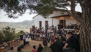 İZMİR'DE: Türkiye'nin ilk doğa koruma kütüphanesi açıldı