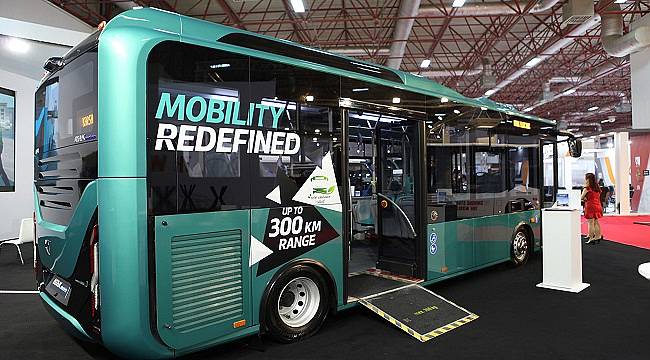 Elektrikli modellerini sergiledi!