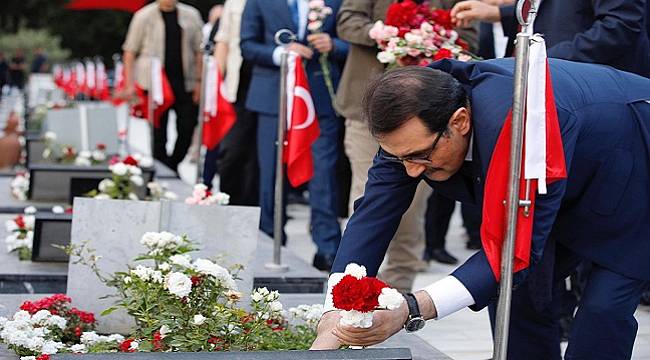 Enerji Bakanı Dönmez: Rahmetle anıyor, ailelerine ve tüm sevenlerine başsağlığı diliyorum