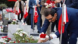 Enerji Bakanı Dönmez: Rahmetle anıyor, ailelerine ve tüm sevenlerine başsağlığı diliyorum