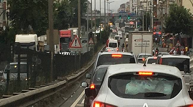 Gerekmedikçe özel araçlara binilmemeli. Niye mi?