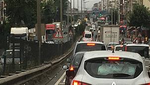 Gerekmedikçe özel araçlara binilmemeli. Niye mi?