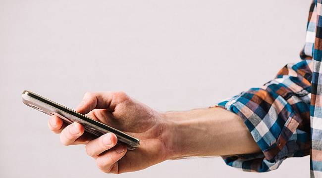 Sosyal Medya - Cep Telefonu &#039;İklim krizine&#039; katkı yapıyor - Elektrik tüketimini artırıyor: YENİ ARAŞTIRMA!