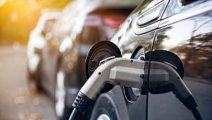 Türkiye'de kaç ELEKTRİKLİ - HİBRİT otomobil var!