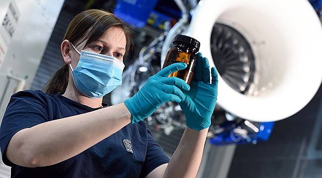 ROLLS-ROYCE &#039;yüzde 100 Sürdürülebilir Havacılık Yakıtı testlerini... &#039;
