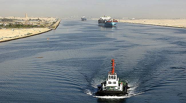 Do you know the construction year and features of the Suez Canal?