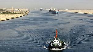 Do you know the construction year and features of the Suez Canal?