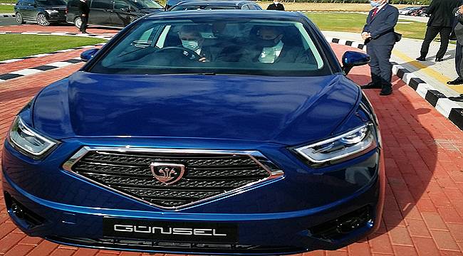 Kuzey Kıbrıs&#039;ın ELEKTRİKLİ otosunu test etti!