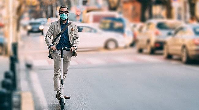 20 km&#039;den fazla ve inişli-çıkışlı yollar için motor gücü &#039;500 – 600W&#039;  e-scooterlar tercih edilmeli!