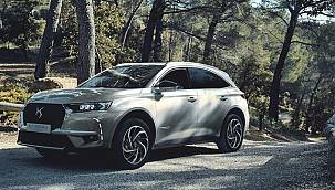 300 HP güce sahip ŞARJ edilebilir HİBRİT modeli DS 7 - YENİ!