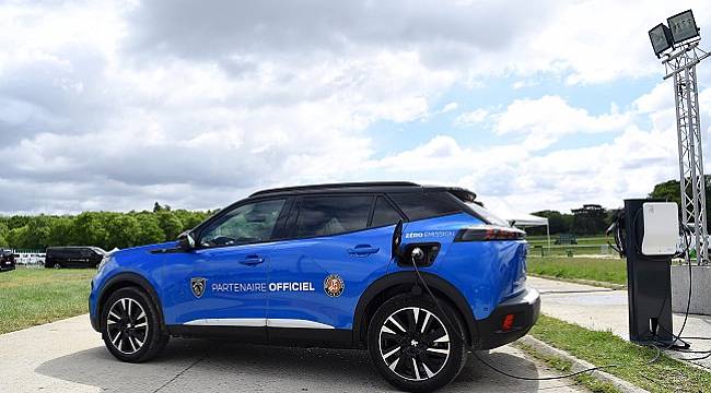 Peugeot - Turnuva&#039;da ulaşımı ELEKTRİKLİ ve şarj edilebilir hibrit araç filosuyla sağlayacak!