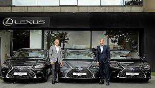 Premium Sedan Lexus ES Enterprise’da!